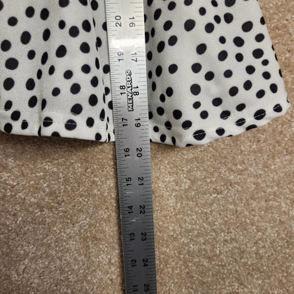 Nasty Gal Nastygal White Black Polka Dot V Neck Peplum Top NWT Size 4 - Picture 5 of 5